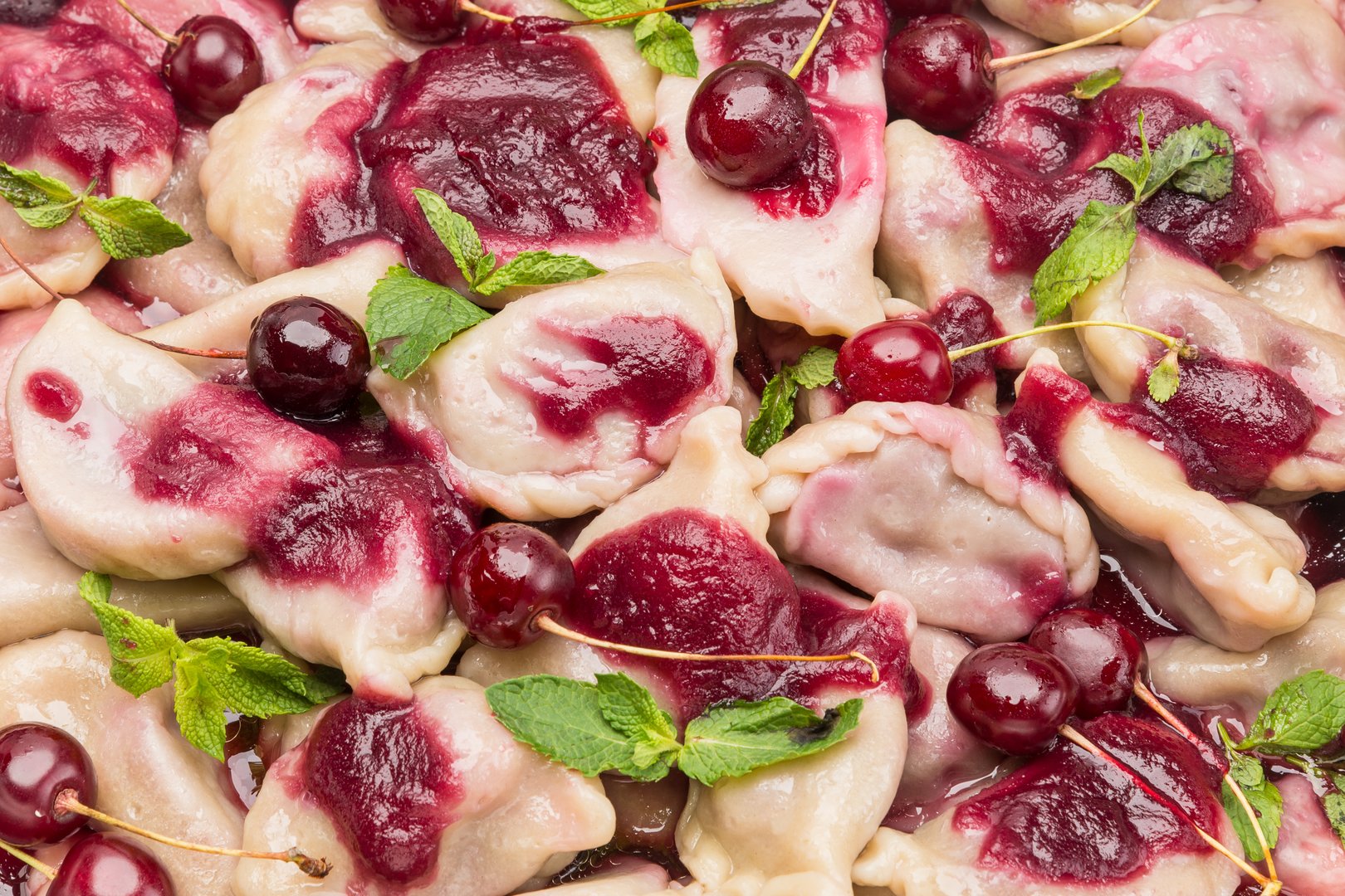 Photo Varenyky with cherry