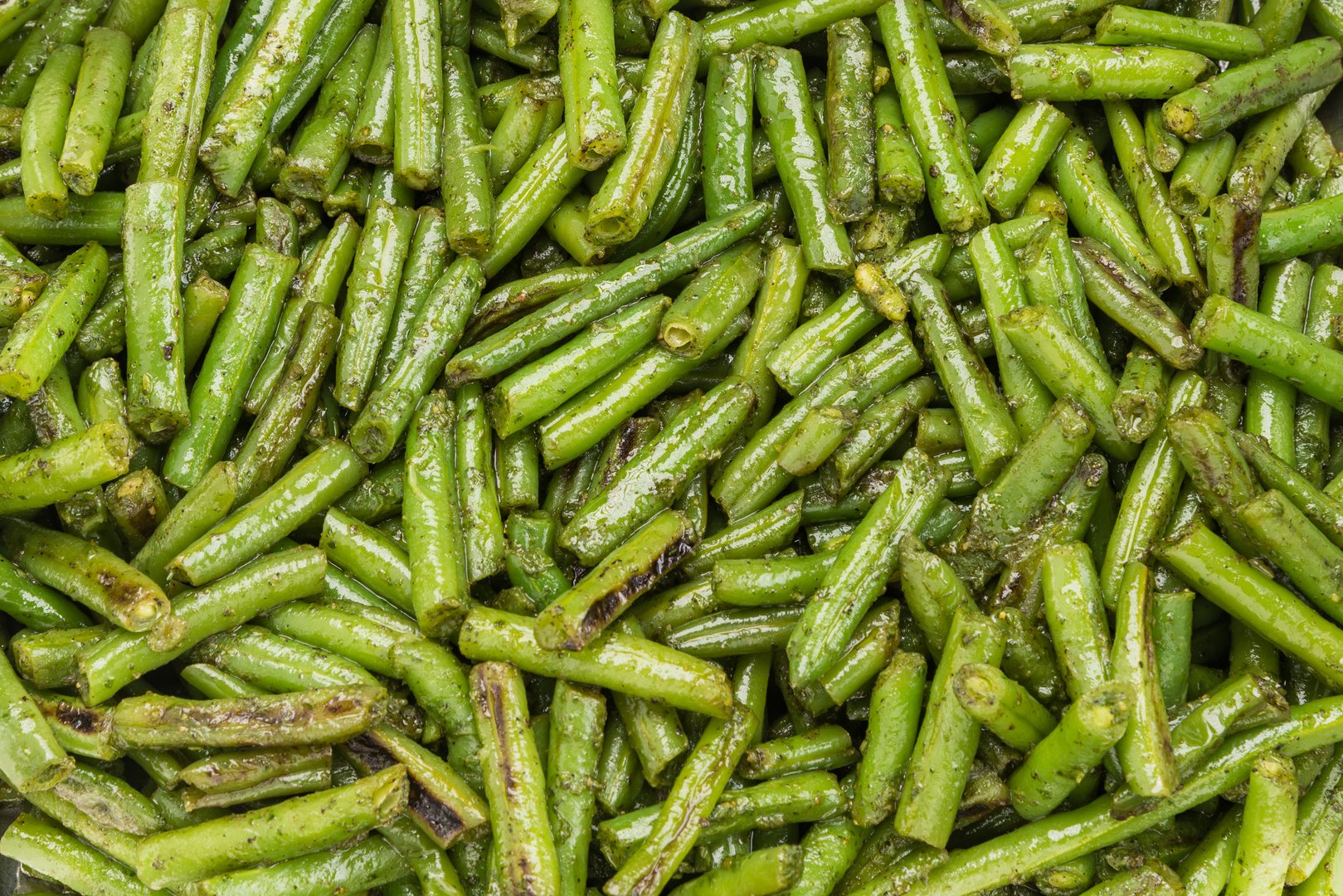 Photo Asparagus beans with pesto sauce